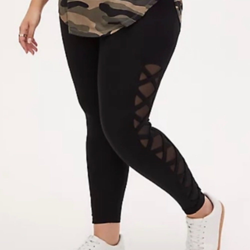 Torrid Criss Cross Mesh Leggings, Size 0X
